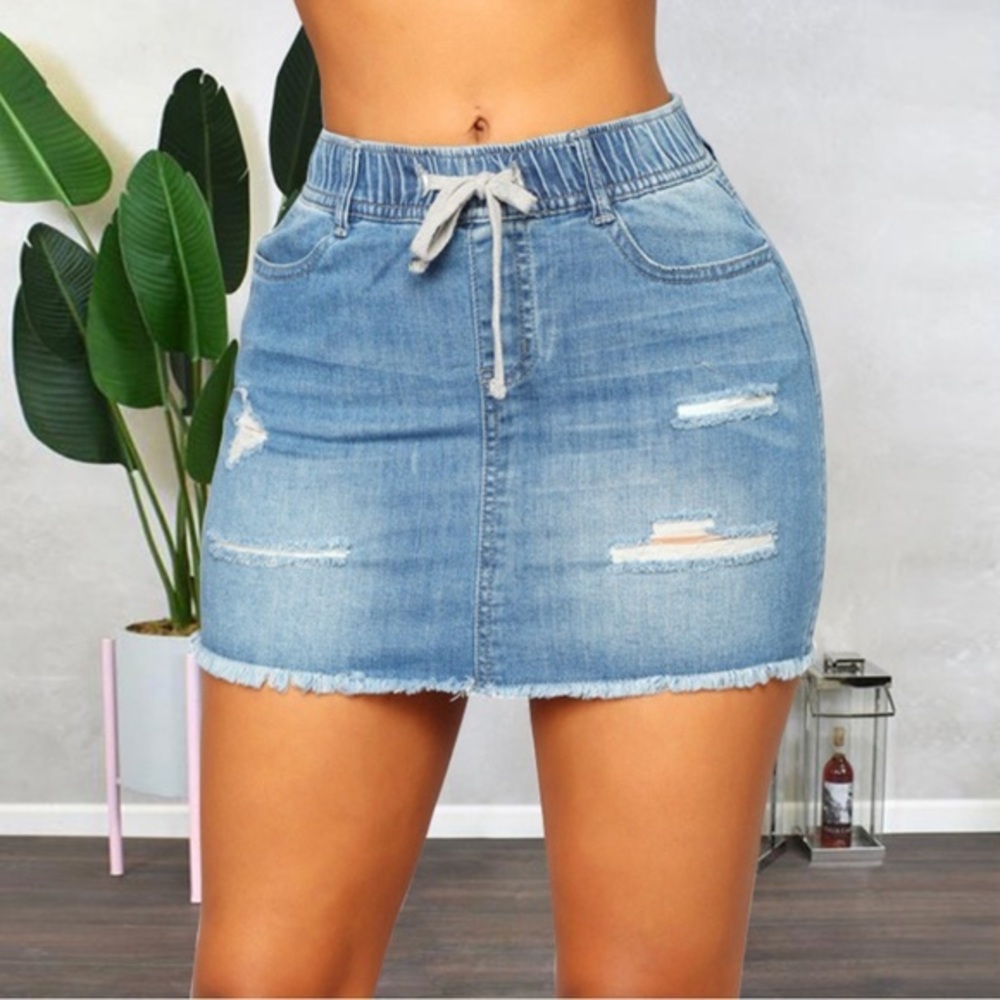 Blue Tie Front Mini Skirt for Casual Days - Picture 1 of 10